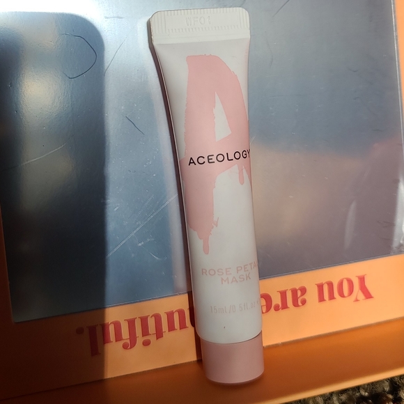 8 piece beauty bundle BONANZA EVERYTHING u need for a night out - Picture 11 of 11